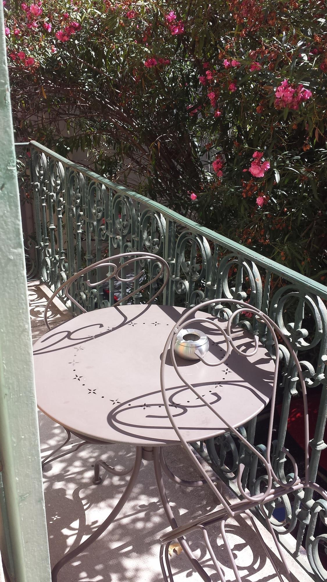 Hotel Restaurant Oasis Νίκαια Εξωτερικό φωτογραφία