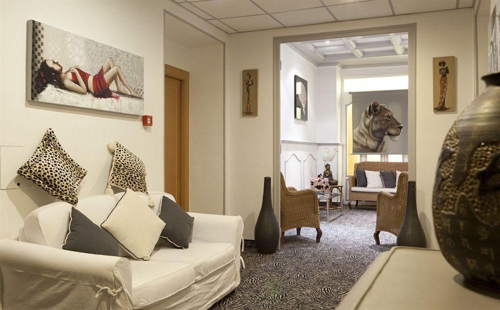 Hotel Restaurant Oasis Νίκαια Εξωτερικό φωτογραφία